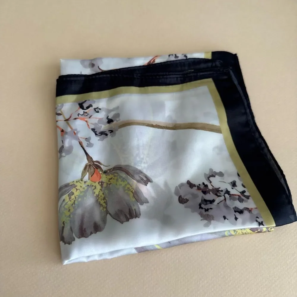 Floral Scarf P109